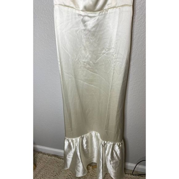 Reformation NWT Venetia Dress in Ivory 4 - Picture 5 of 8